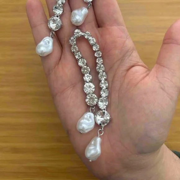 Zara faux rhinestone and pearls fringe earrings; costume jewelry style; nwot - Picture 8 of 9